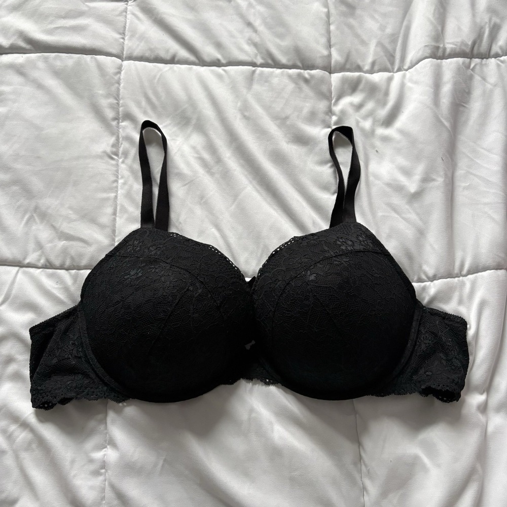 TORRID Curve Black Lace Bra Womens Size 50B Dainty‎ Feminine Witchy Vampire Sexy